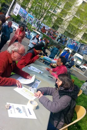 photo du stand Chronolocal lors des Journées de la Terre au Sanitas